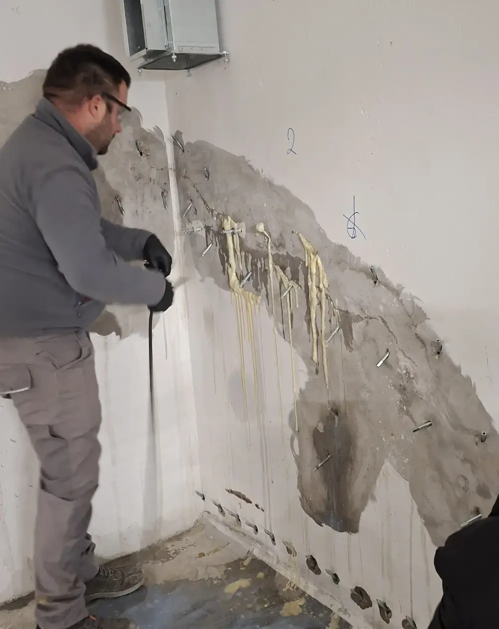 Proces injektiranja pukotina i sanacije prodora vode – IZOGEN